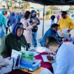 Román Cota lleva servicios médicos a trabajadores de obras públicas 